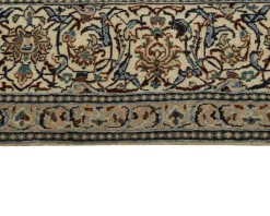 Nain 9 La orientalisk matta 290 x 387 cm