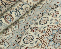 Nain 6 La orientalisk matta 257 x 349 cm