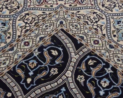 Nain 6 La orientalisk matta 258 x 362 cm