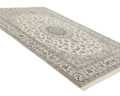 Nain 9 La orientalisk matta 205 x 307 cm