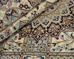 Nain 9 La orientalisk matta 176 x 247 cm