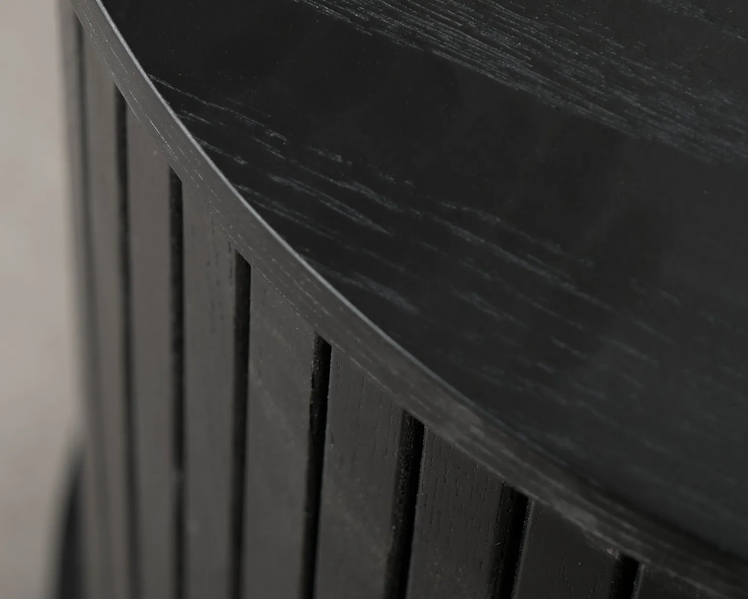 Noira sideboard svart
