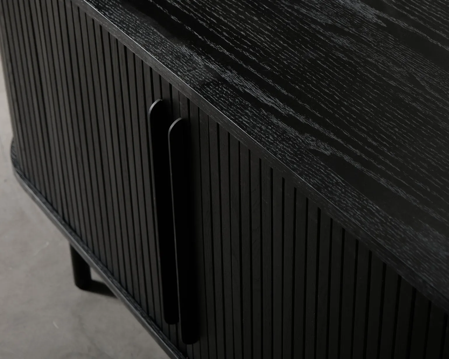Noira sideboard svart