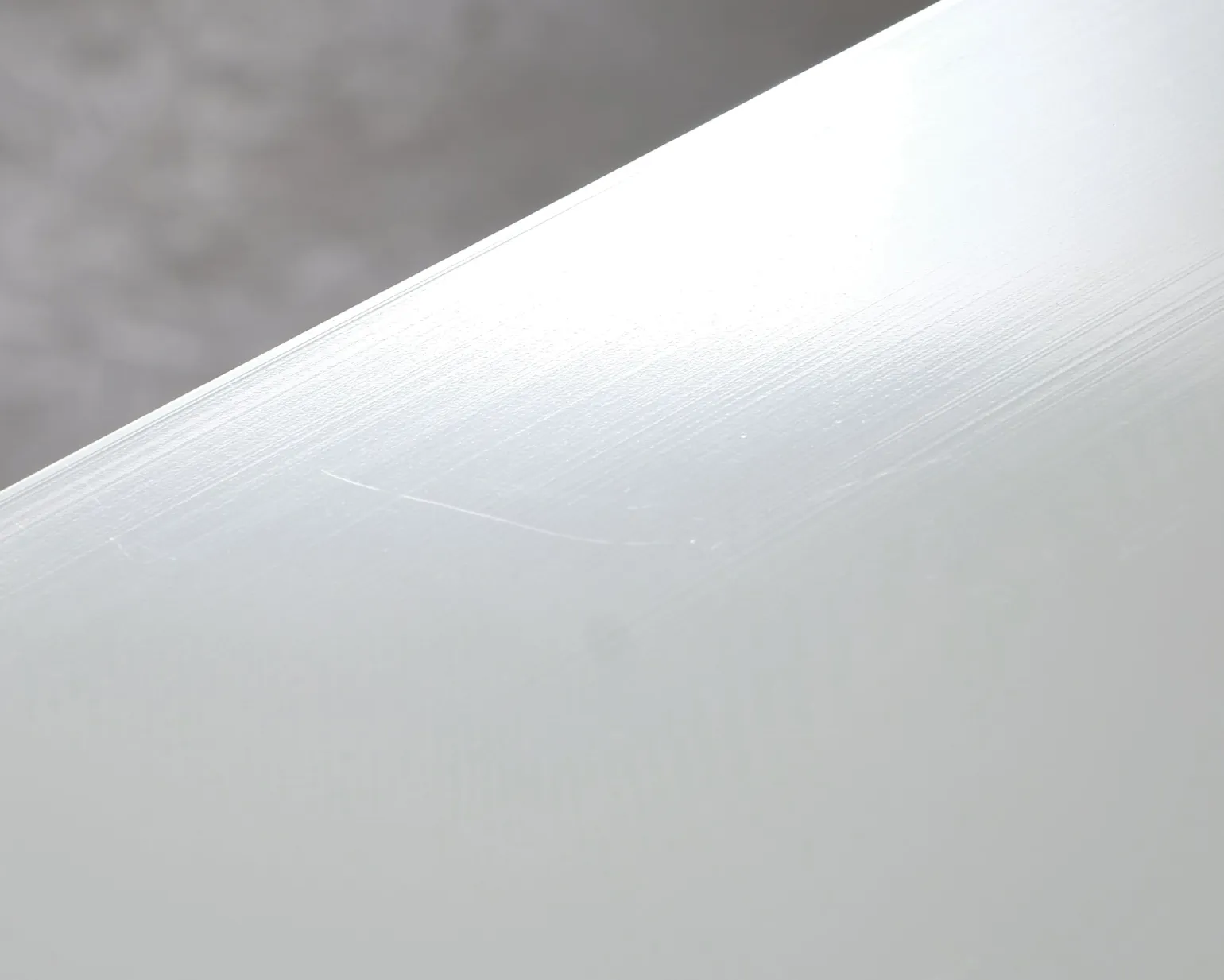 Nonuform Exilis Basic vägghylla 18 x 118 cm vit