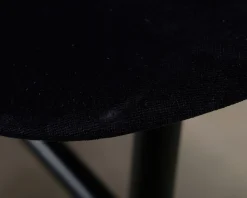 Normann Copenhagen Form stol mörkblå sammet