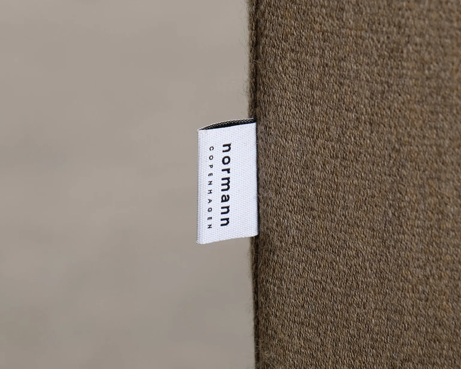 Normann Copenhagen Frame soffa beige