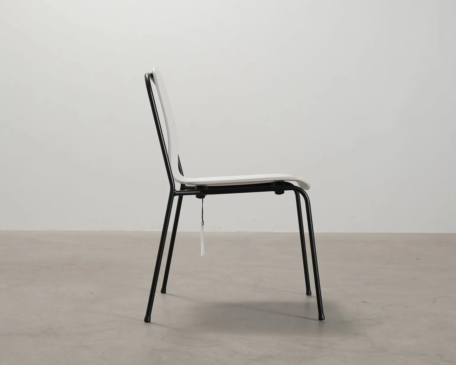 Normann Copenhagen Studio stol vit