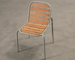 Normann Copenhagen Vig Robinia stol ljusgrå