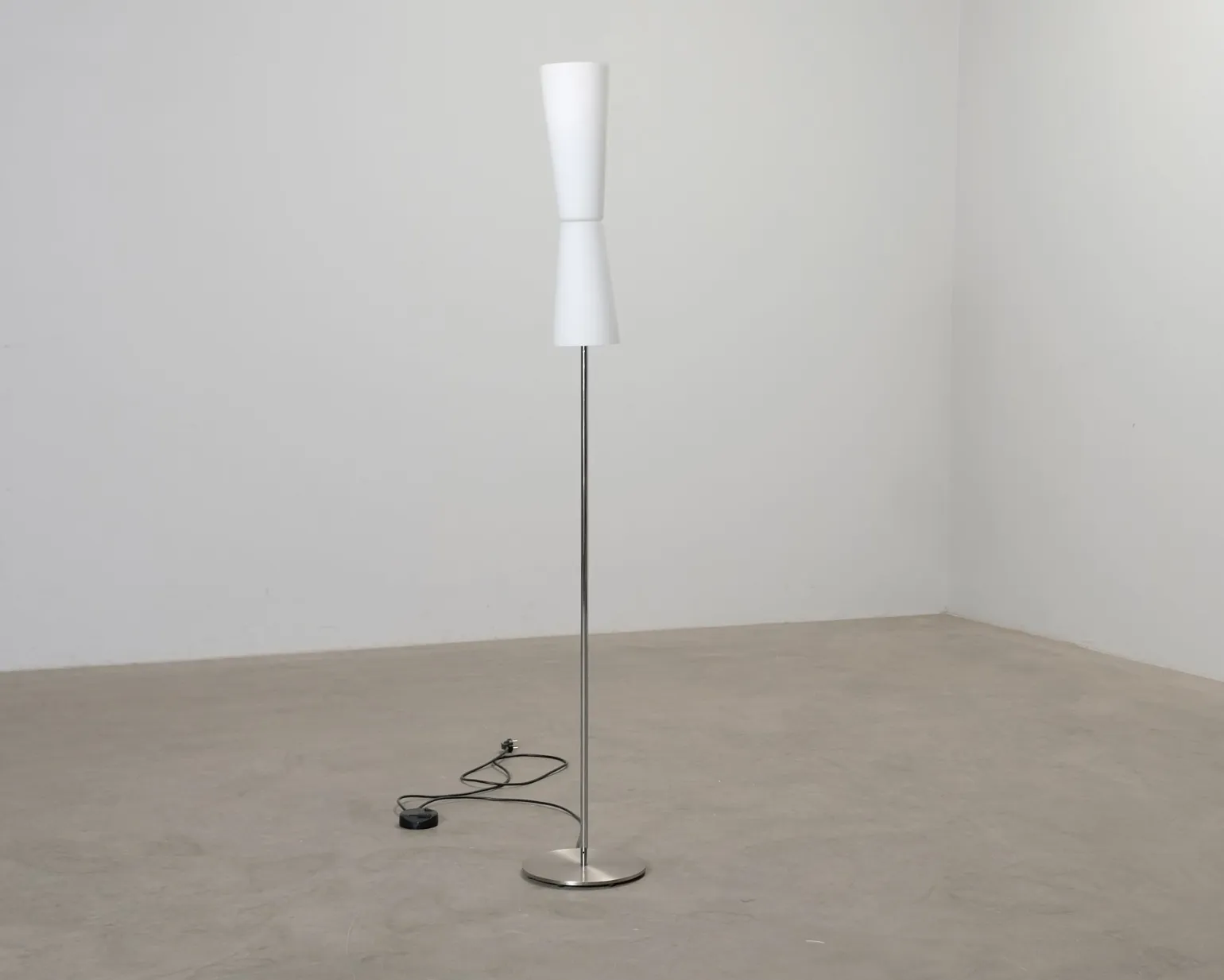 Oluce Lu-Lu golvlampa