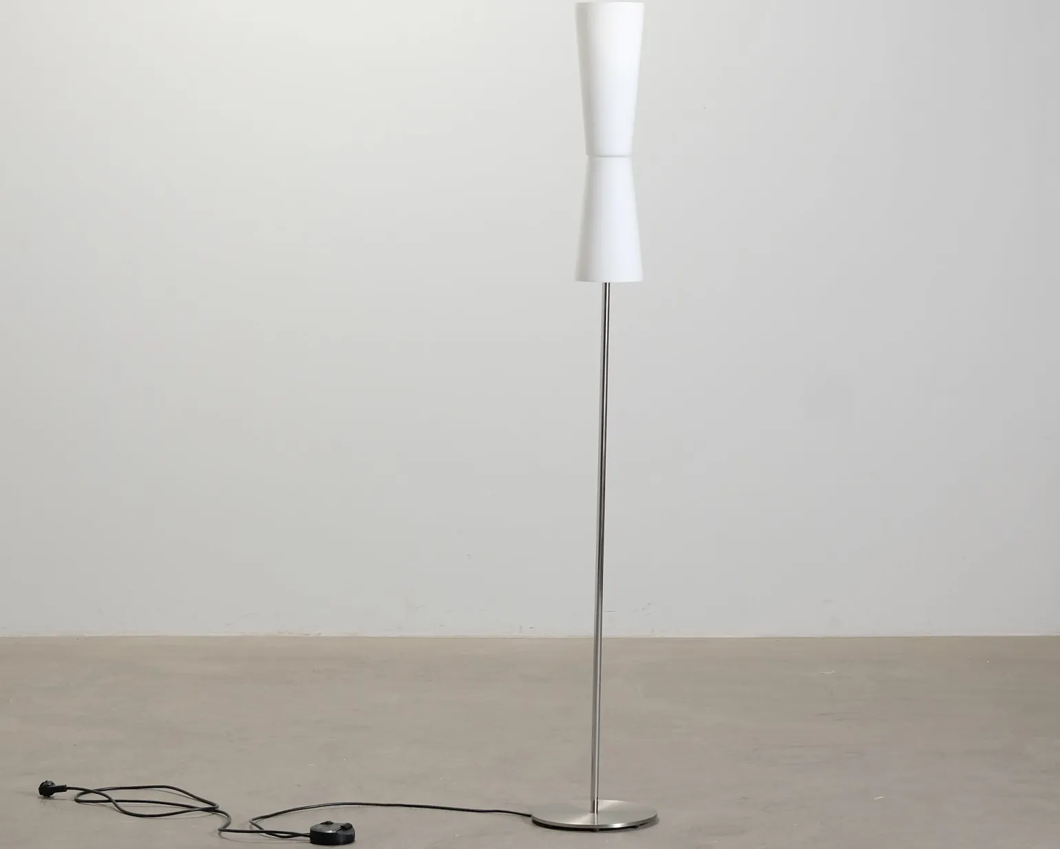 Oluce Lu-Lu golvlampa