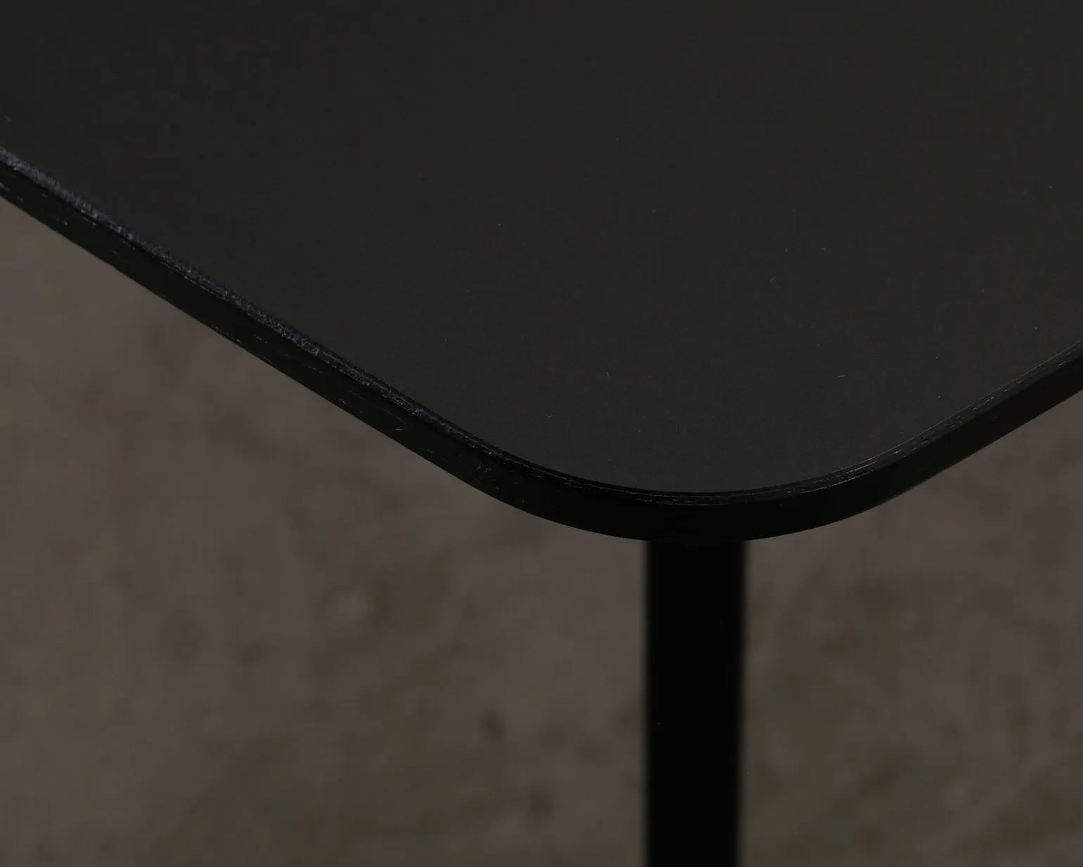 Opus soffbord svart
