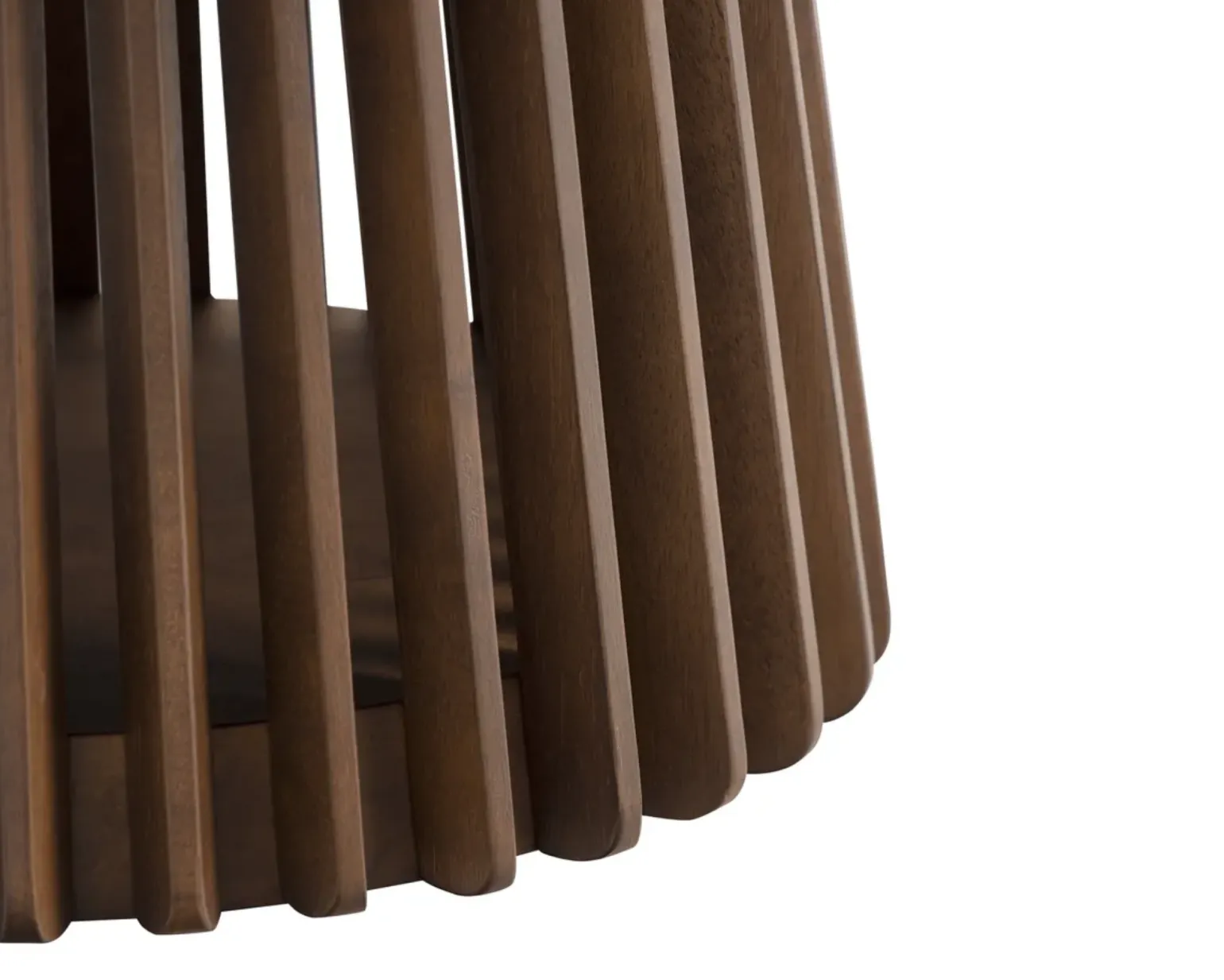 Peyra soffbord ⌀ 86 cm valnöt