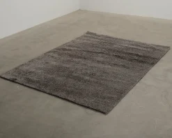 Roots Living Long Pile Viscose matta 170 x 240 cm mörkgrå