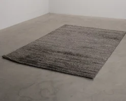 Roots Living Long Pile Viscose matta 200 x 300 cm mörkgrå