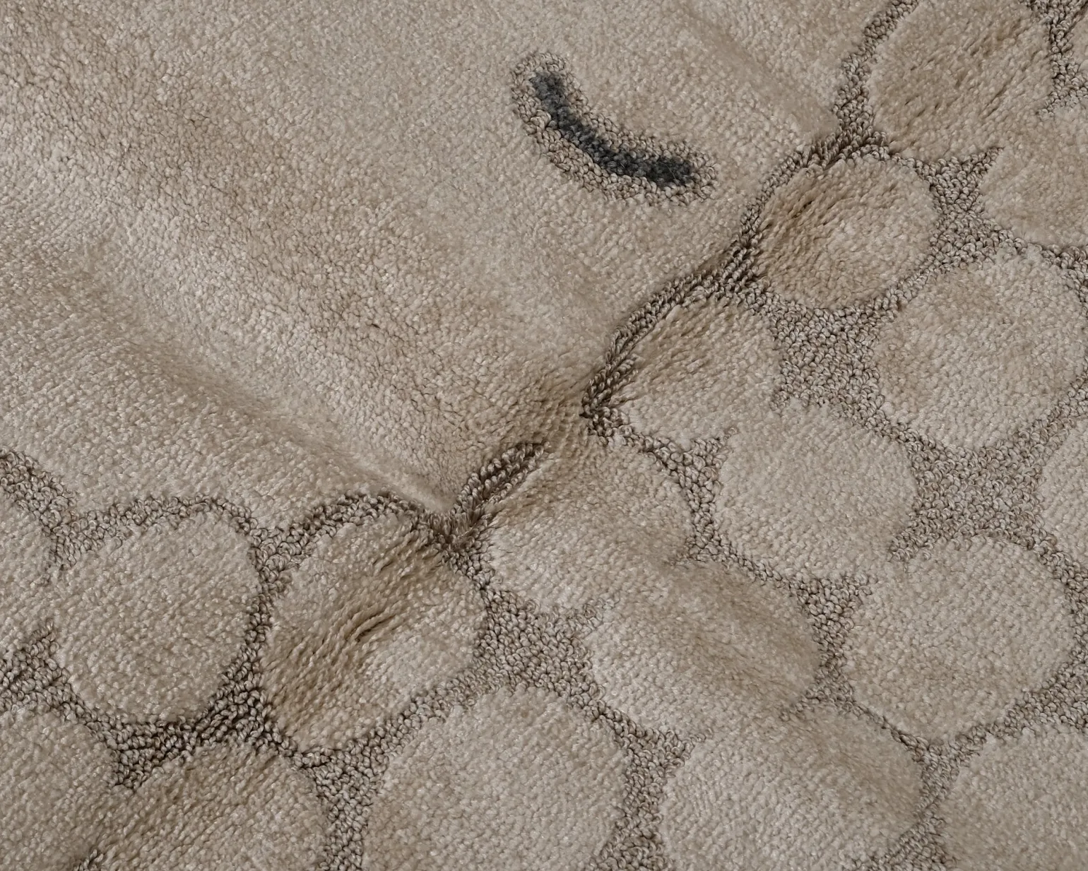Rugvista Lollo Lamm matta ø 150 cm beige / grå