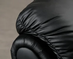 Salvador 2-sits soffa black