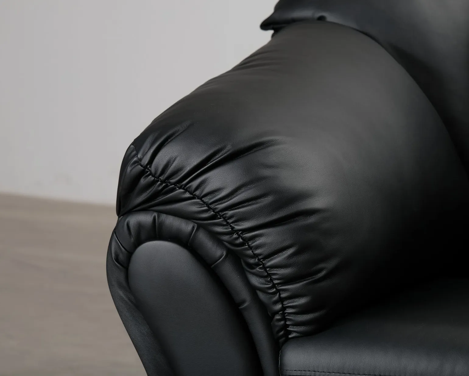 Salvador 3-sits soffa svart