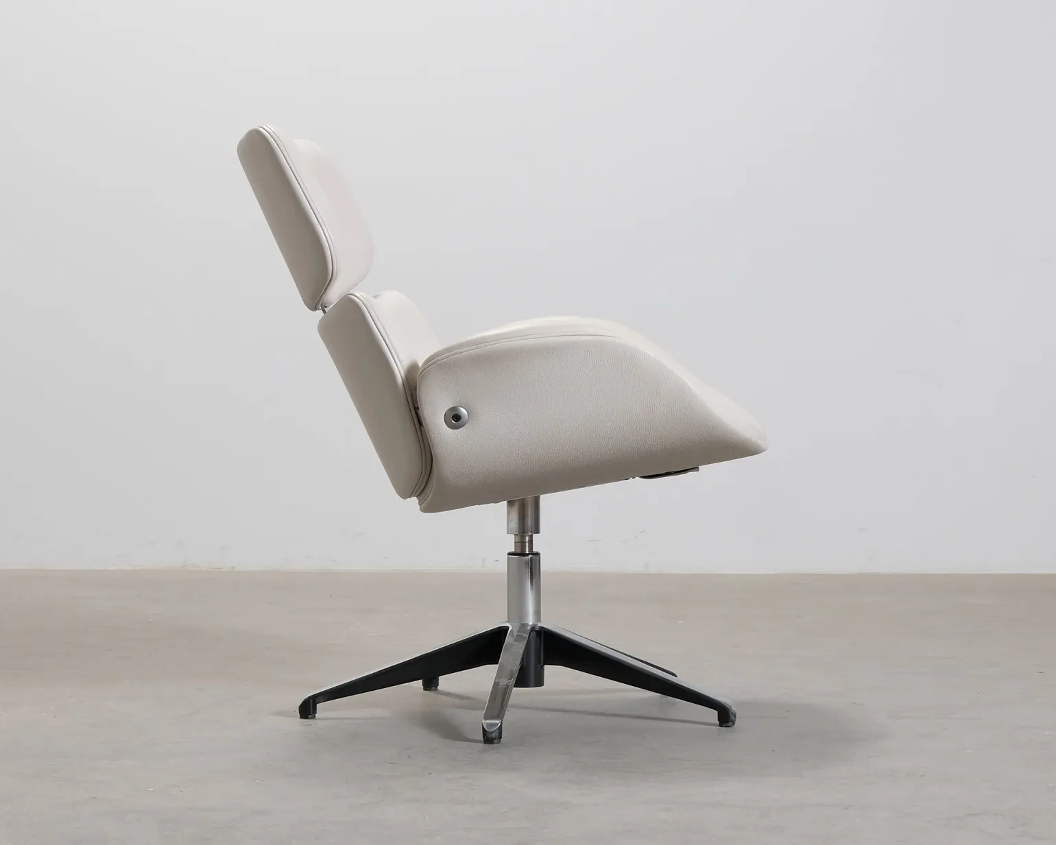 Skipper Furniture Cento fåtölj ljusgrå