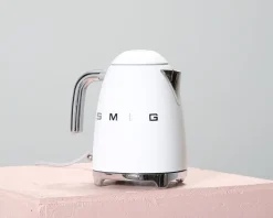 Smeg vattenkokare 1,7 L mattvit