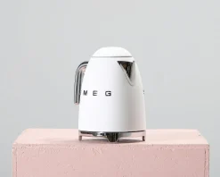 Smeg vattenkokare 1,7 L mattvit