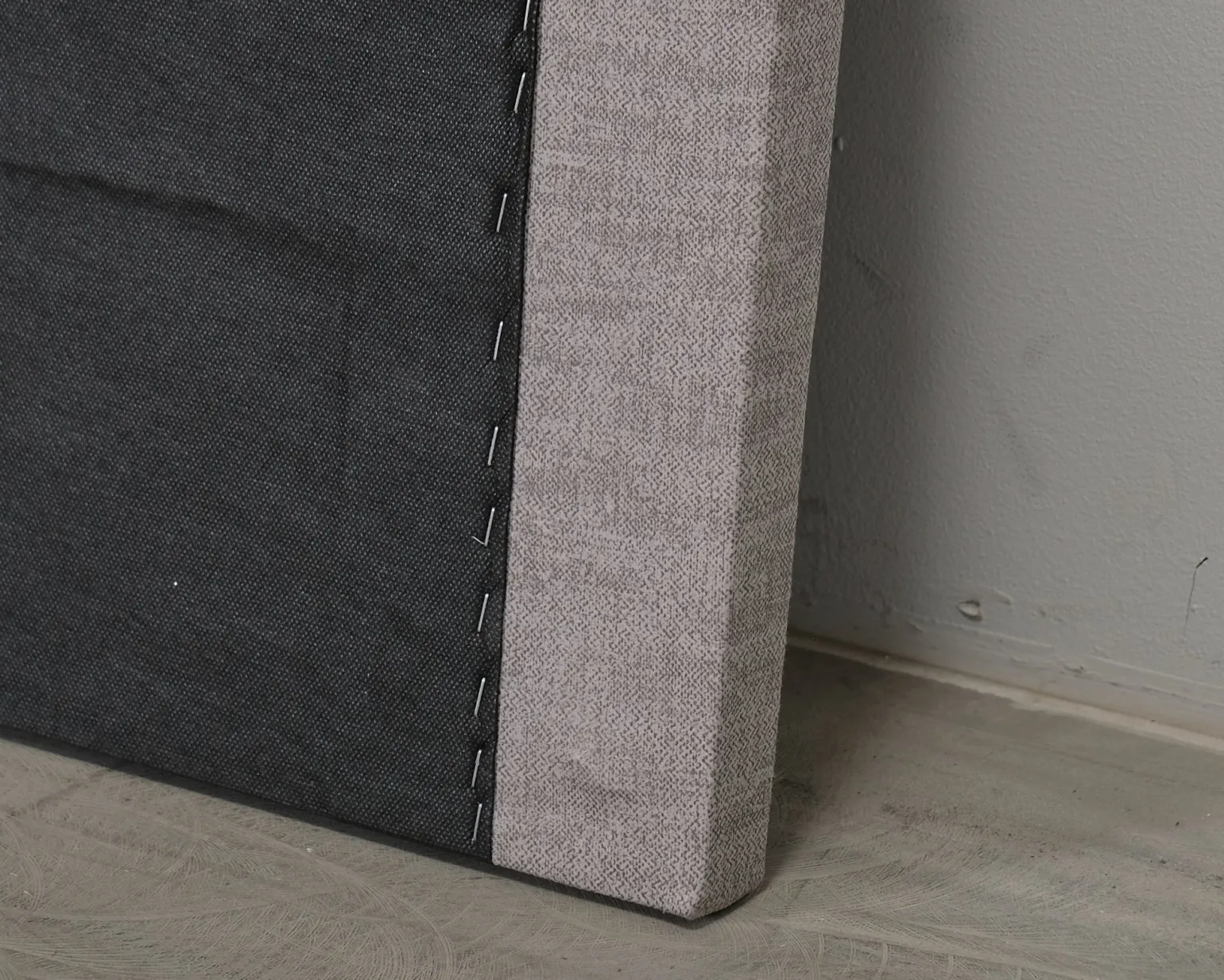 Sänggavel 150 cm harmaa