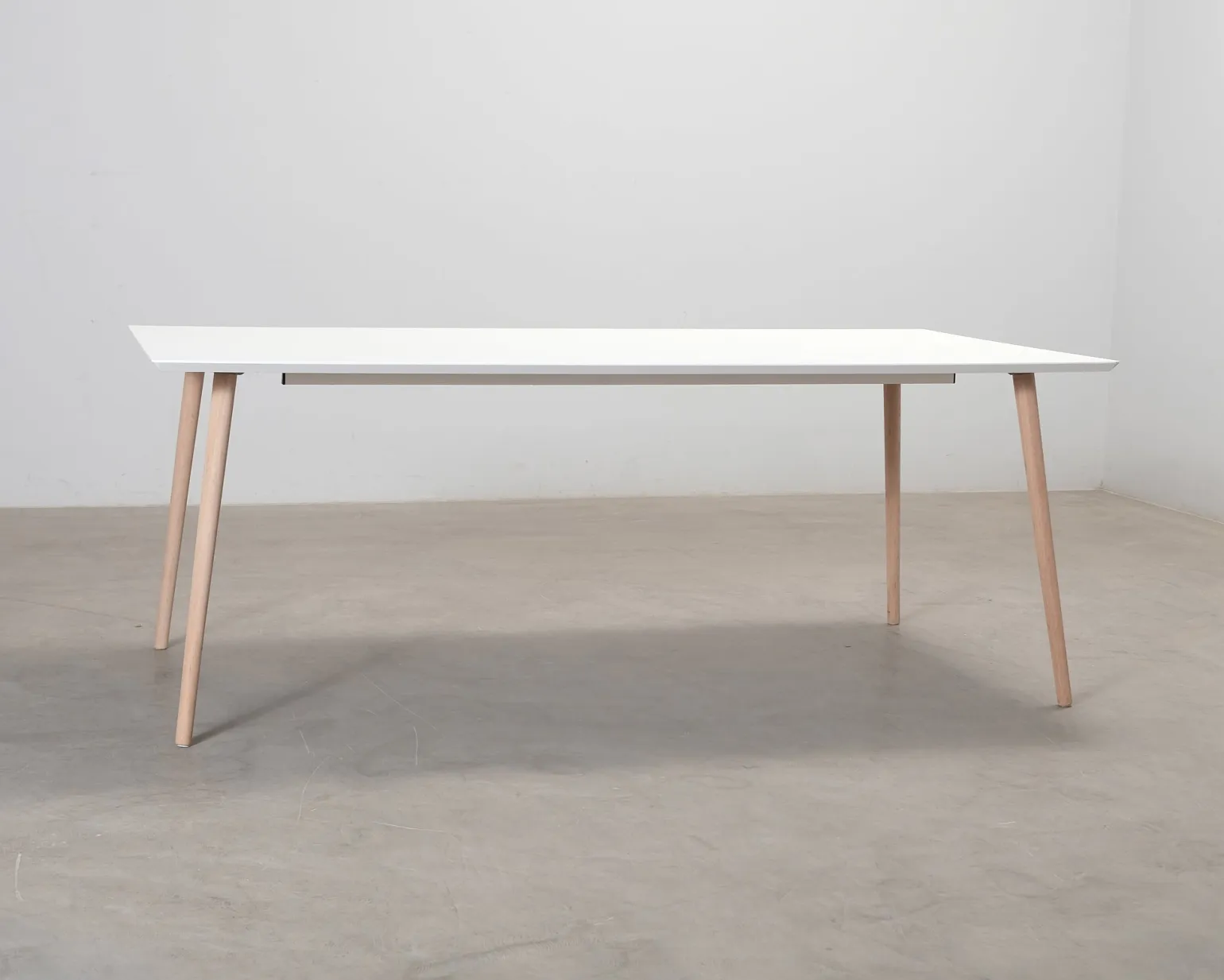 Sofacompany Allie matbord 200 cm vit
