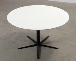 Sofacompany Allie matbord ø 120 cm vit / svart