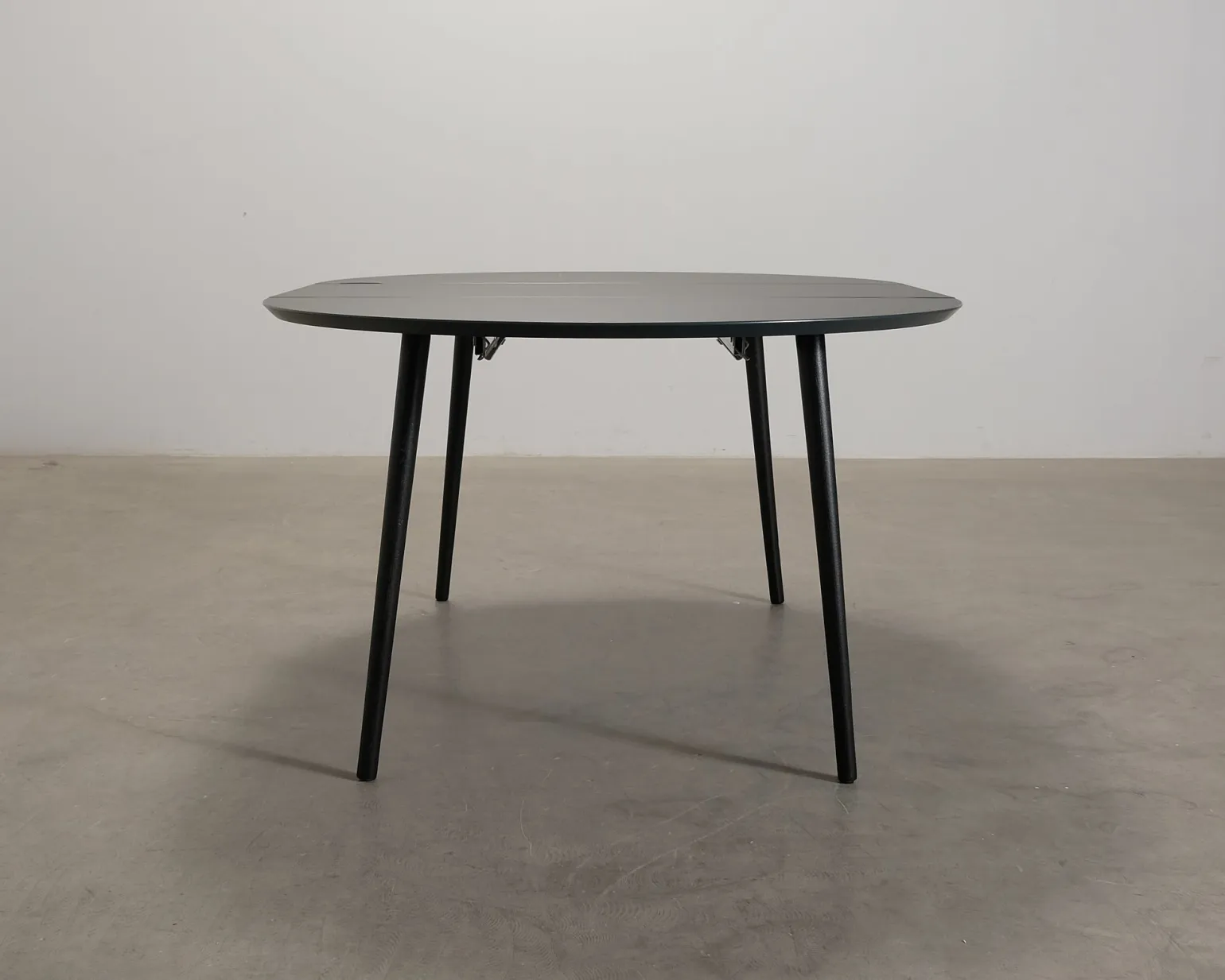 Sofacompany Amelia förlängningsbart matbord 120–170 cm svart