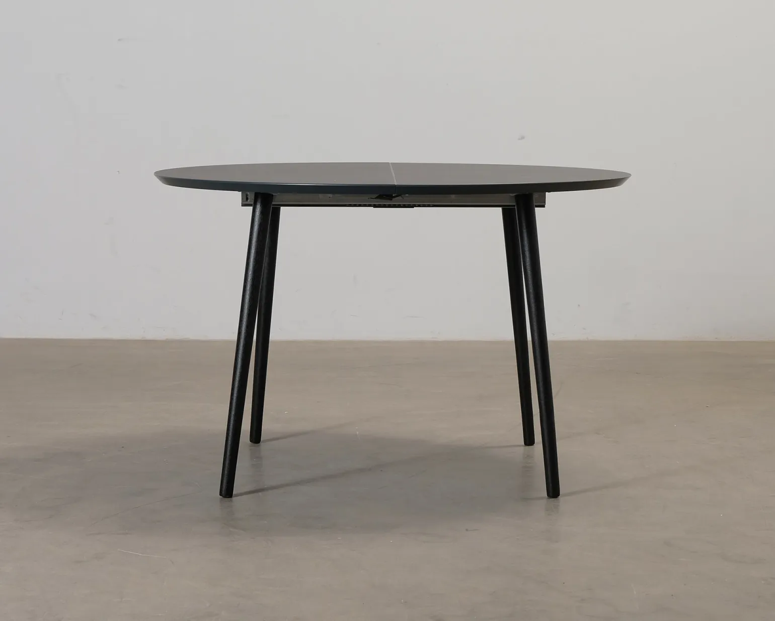 Sofacompany Amelia matbord ø 120 cm svart