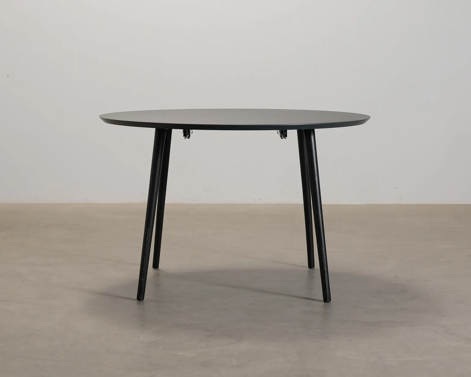 Sofacompany Amelia matbord ø 120 cm svart