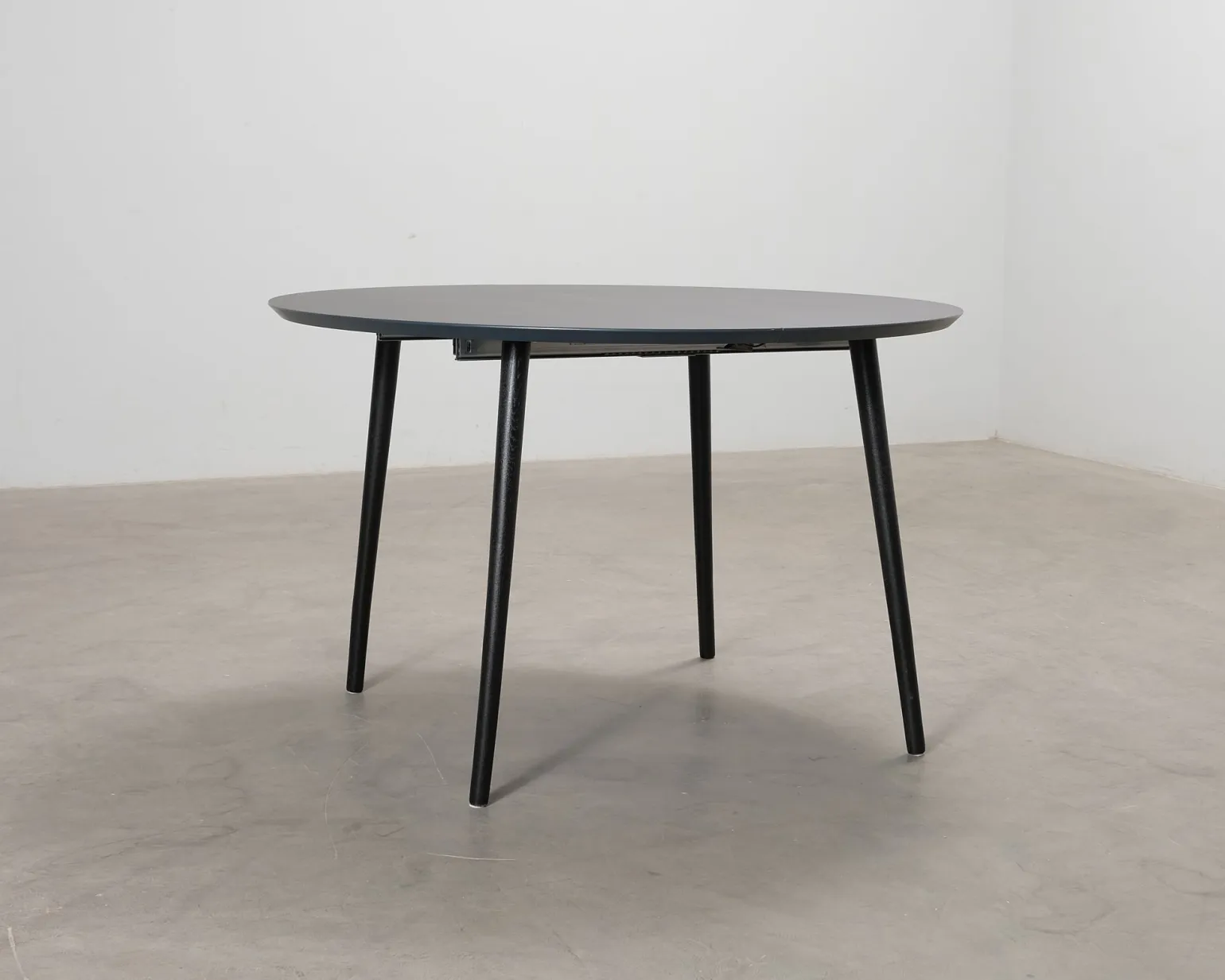 Sofacompany Amelia matbord ø 120 cm svart