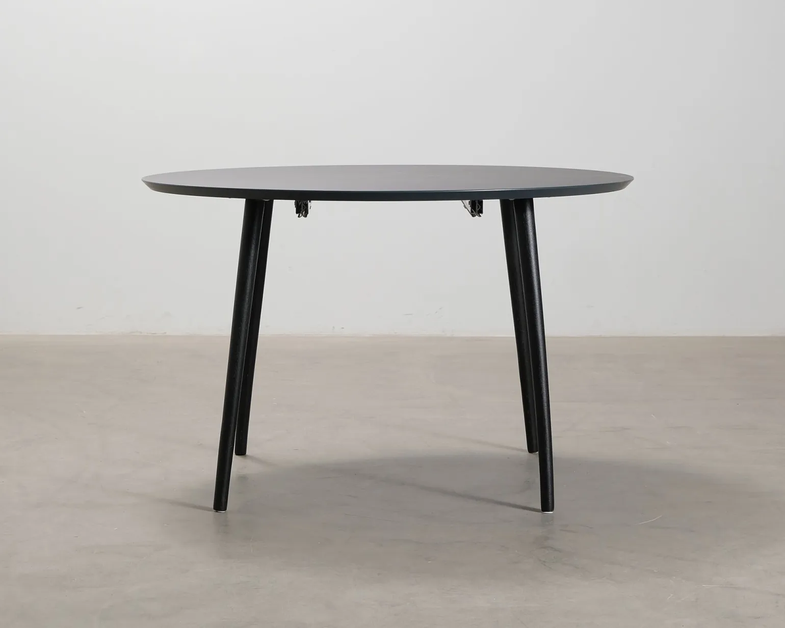 Sofacompany Amelia matbord ø 120 cm svart