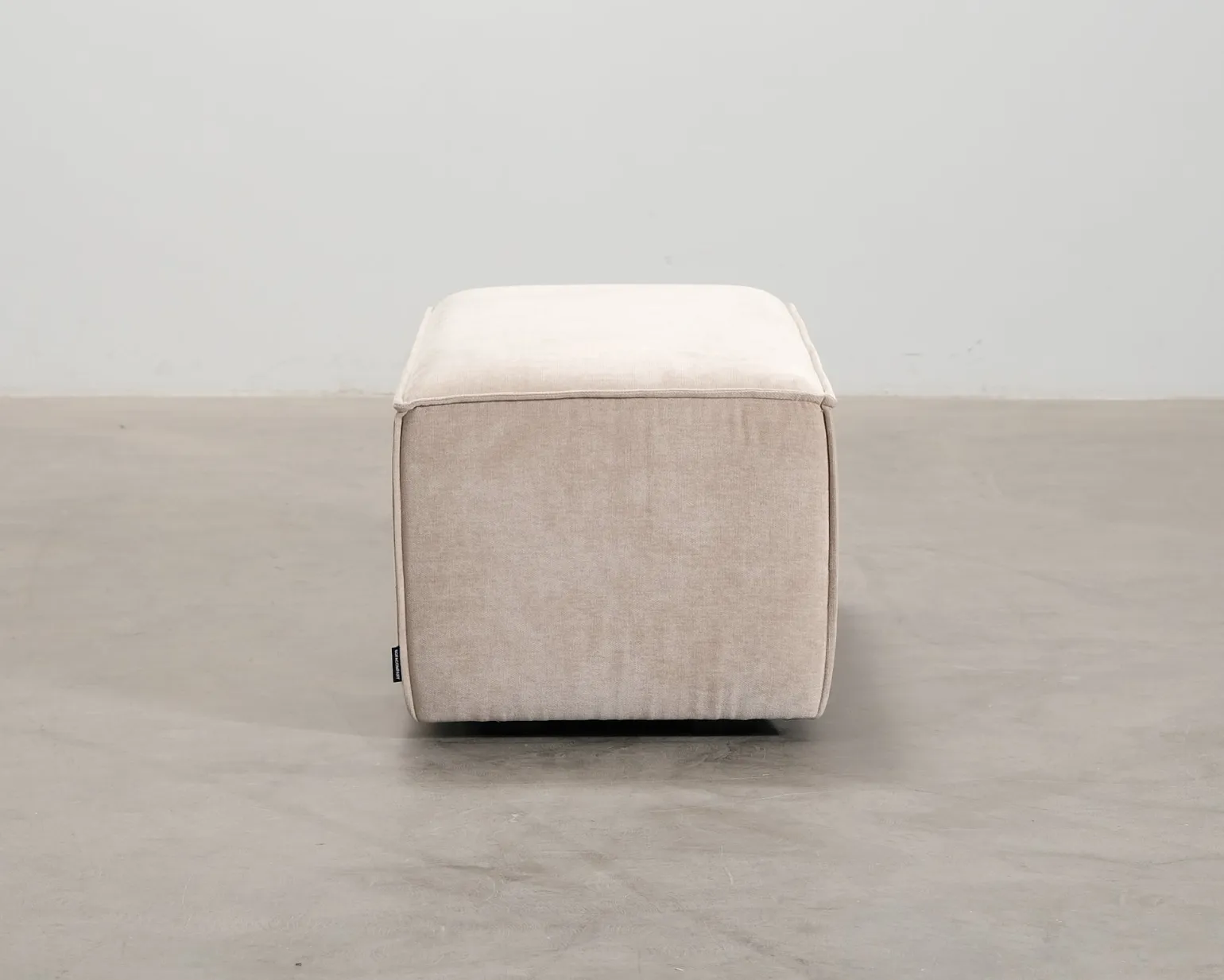 Sofacompany Dane fotpall ljusbeige