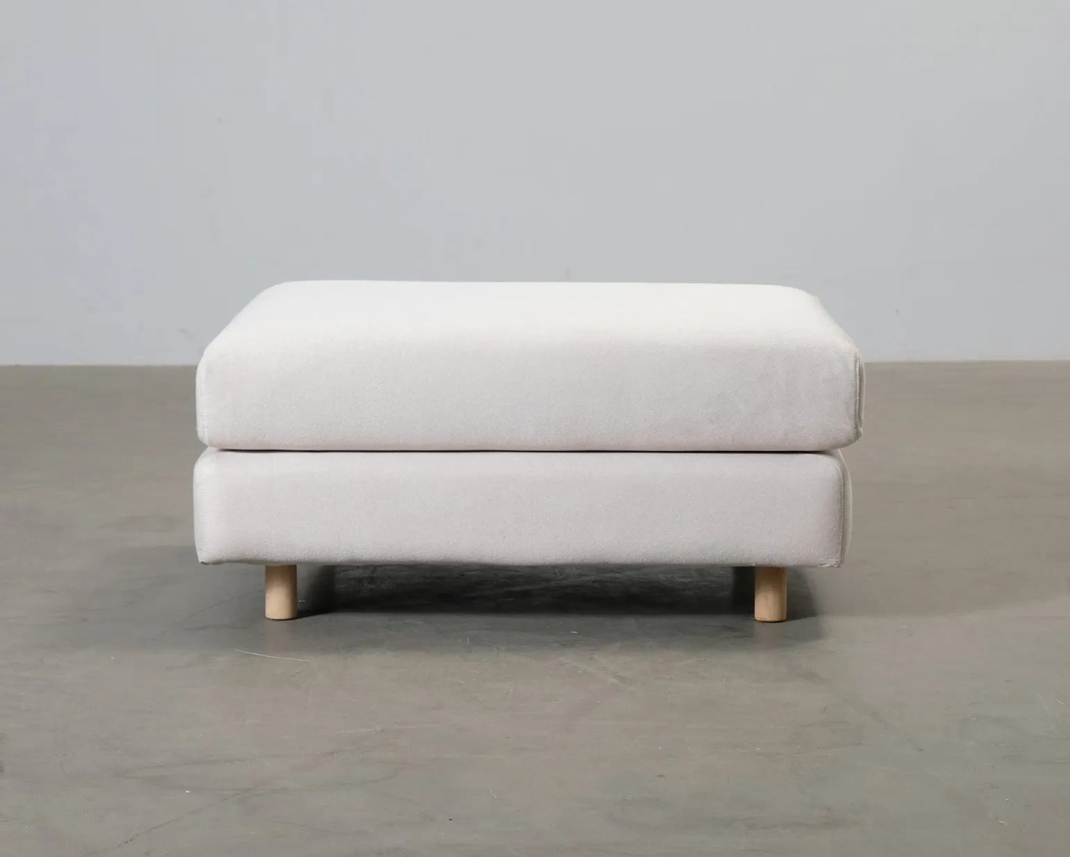Sofacompany Dylan fotpall naturvit