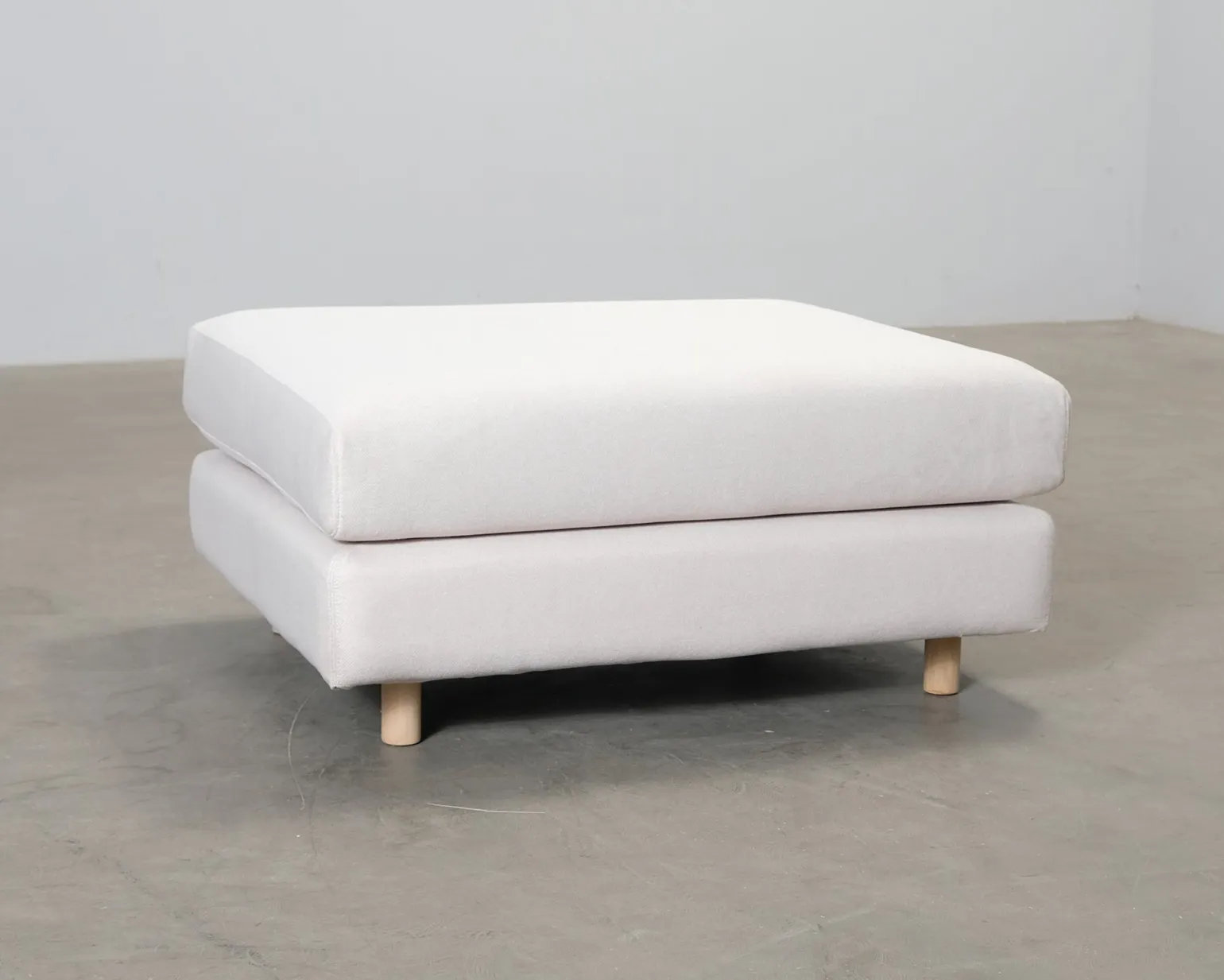 Sofacompany Dylan fotpall naturvit
