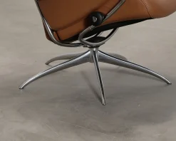 Stressless reclinerfåtölj med fotpall brunt läder