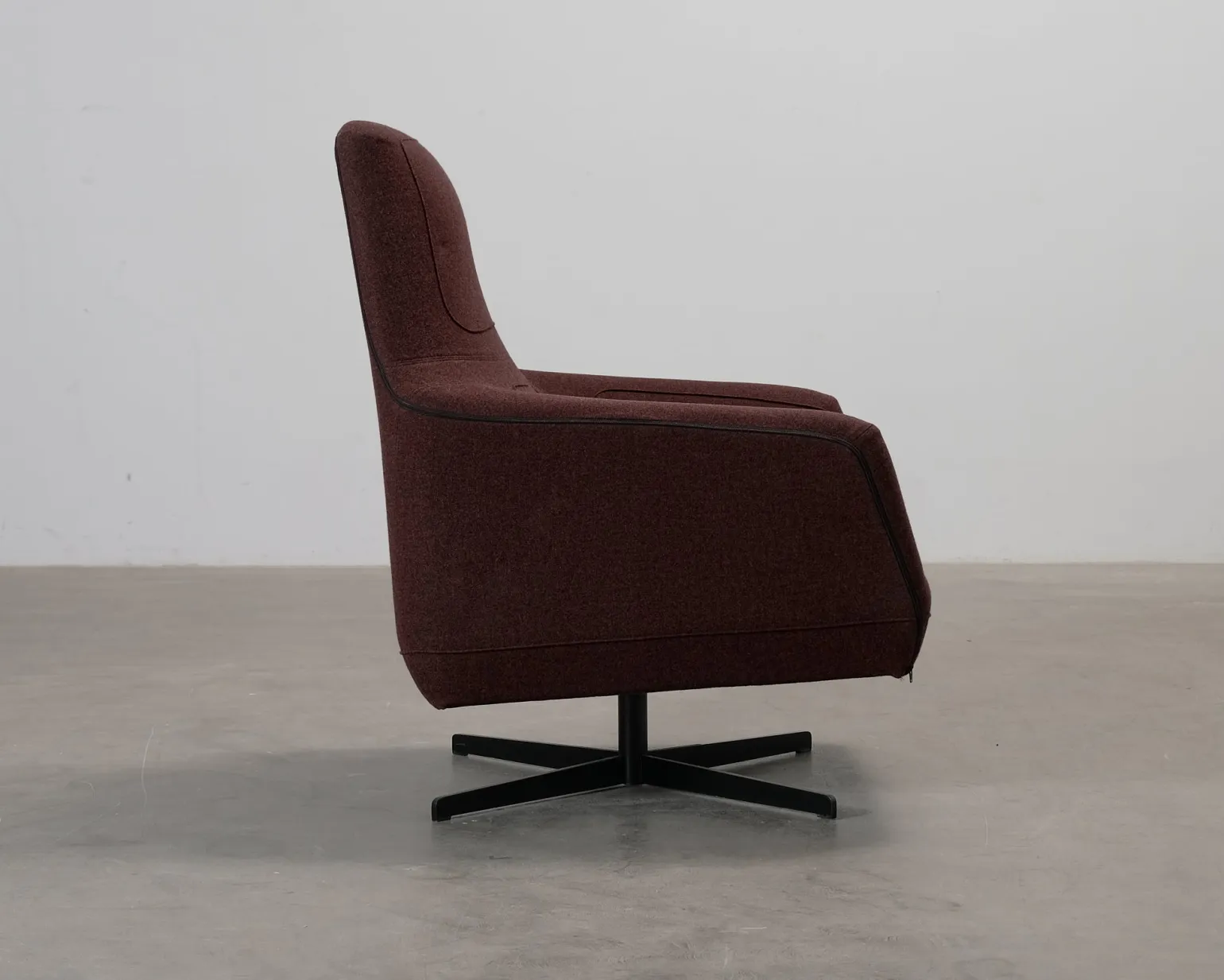 Tacchini fåtölj vinröd