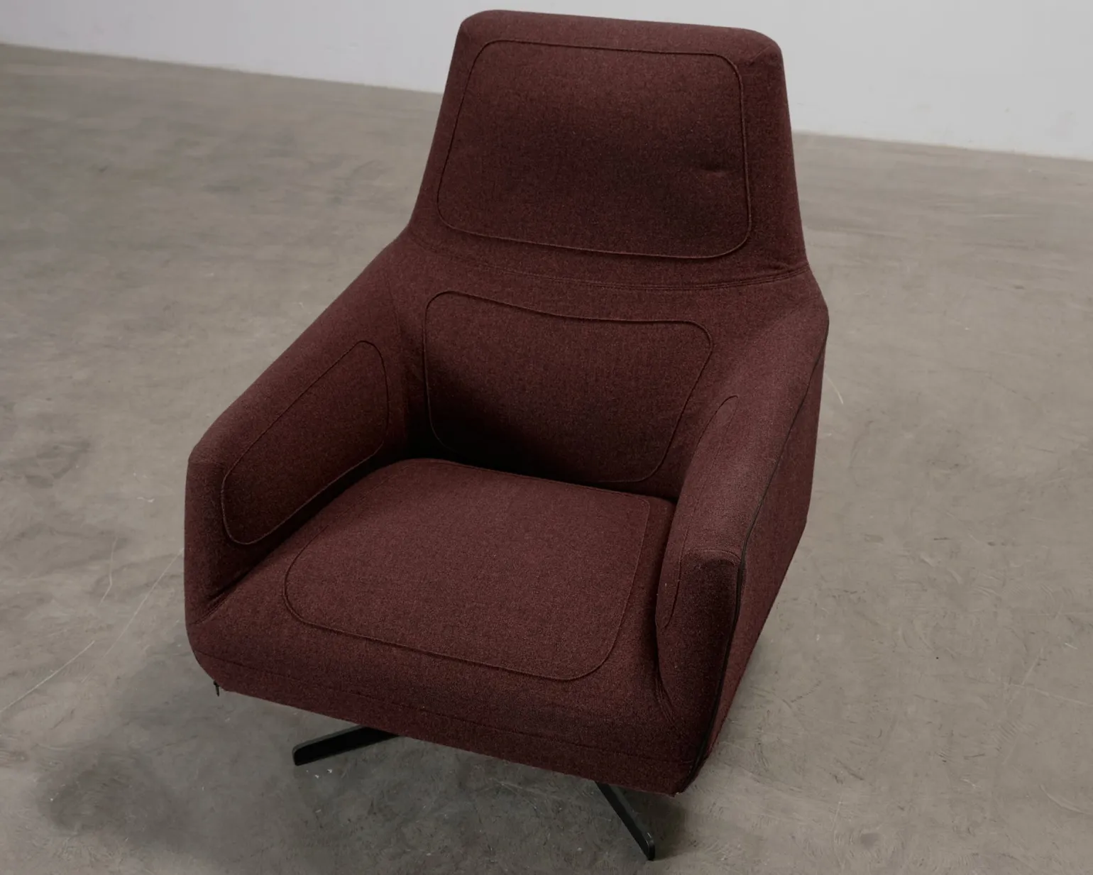 Tacchini fåtölj vinröd