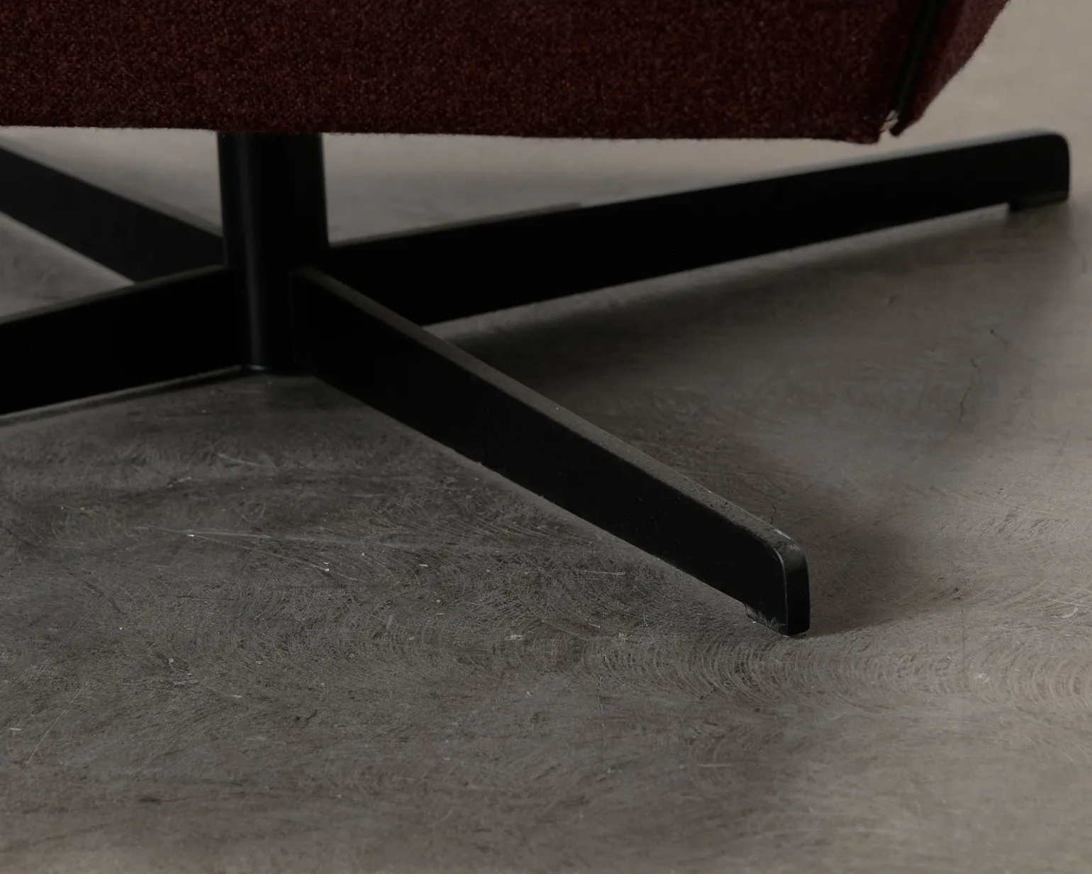 Tacchini fåtölj vinröd