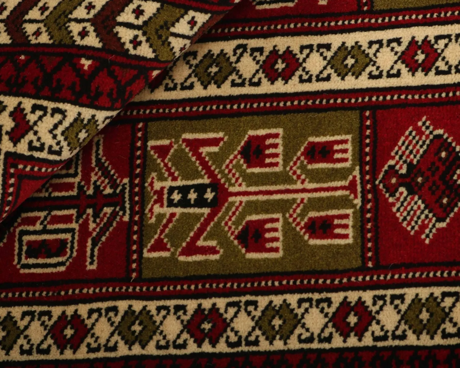 Torkaman Fine orientalisk matta 88 x 125 cm