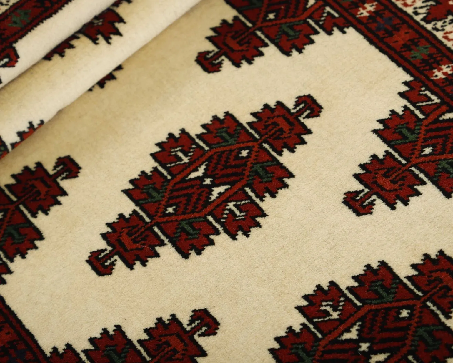 Torkaman Fine orientalisk matta 84 x 284 cm