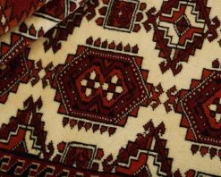 Torkaman Fine orientalisk matta 134 x 196 cm