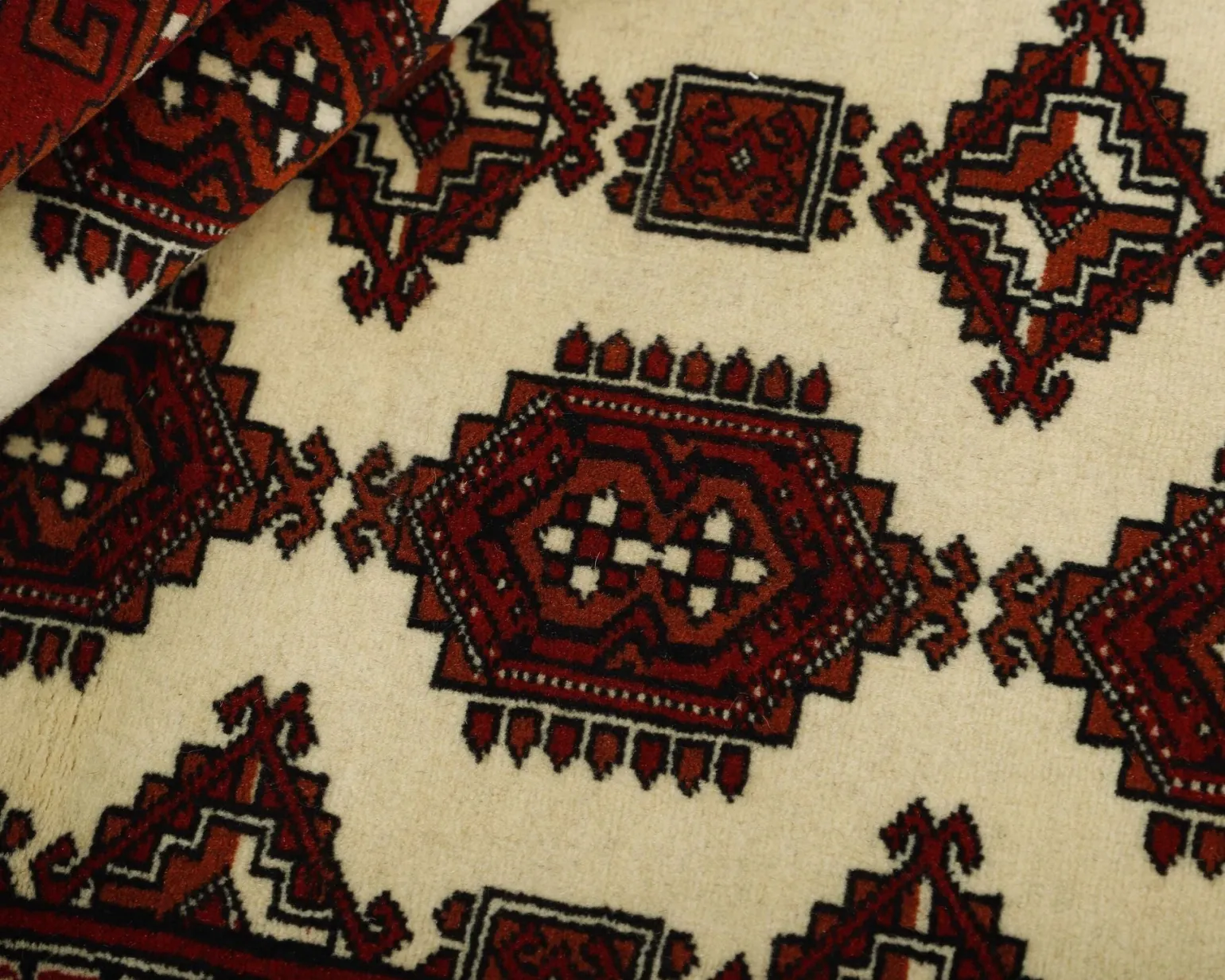 Torkaman Fine orientalisk matta 103 x 156 cm