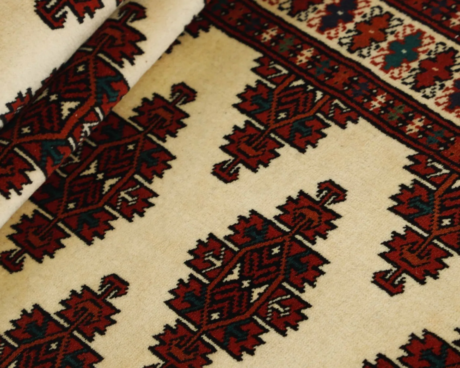 Torkaman Fine orientalisk matta 80 x 296 cm