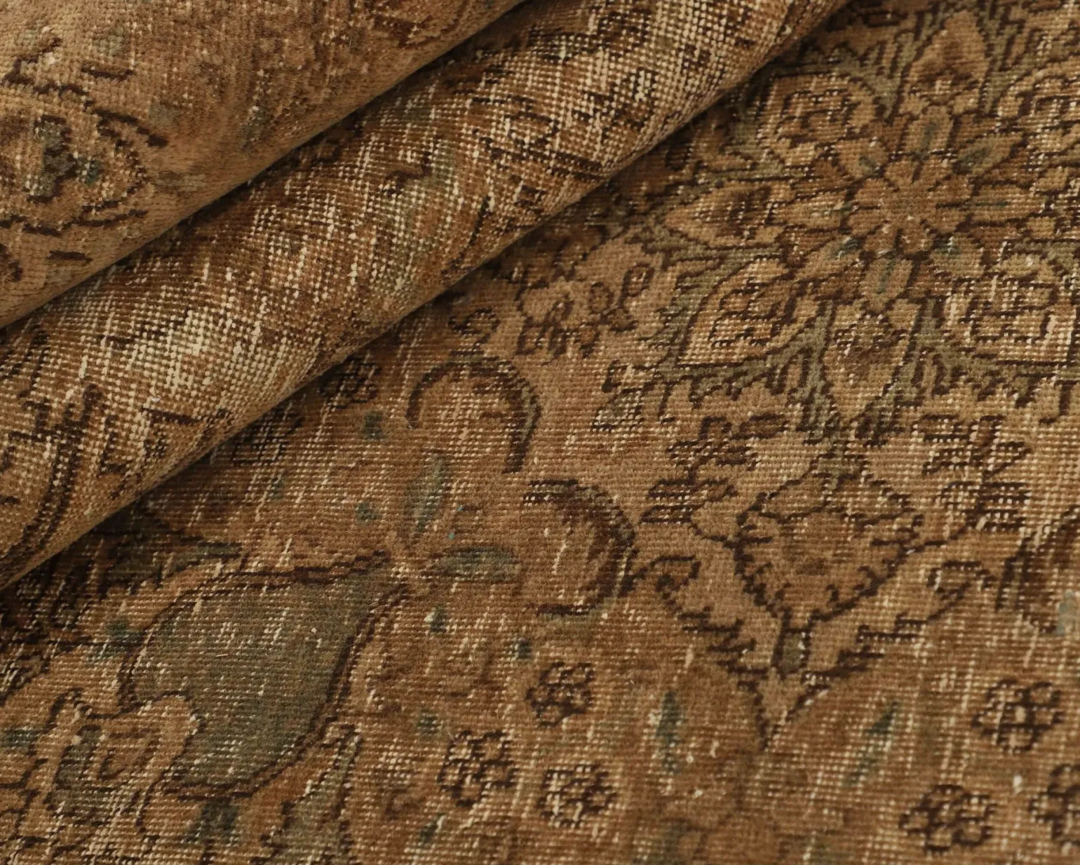Vintage Royal Fine orientalisk matta 230 x 321 cm