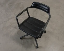 Vipp 452 kontorsstol svart läder