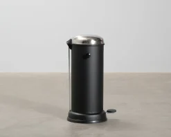 VIPP 16 pedalbehållare 18 L svart