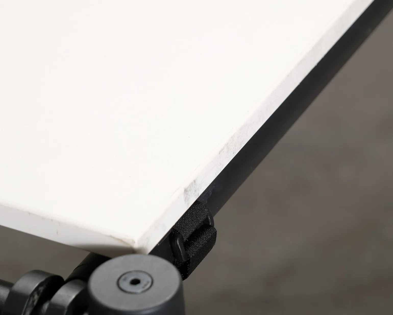 Vitra Comma bord 120 x 200 cm cm vit / svart