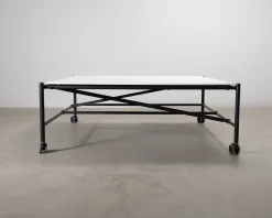 Vitra Comma bord 200 x 200 cm cm vit / svart