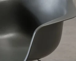Vitra Eames DAW stol grå